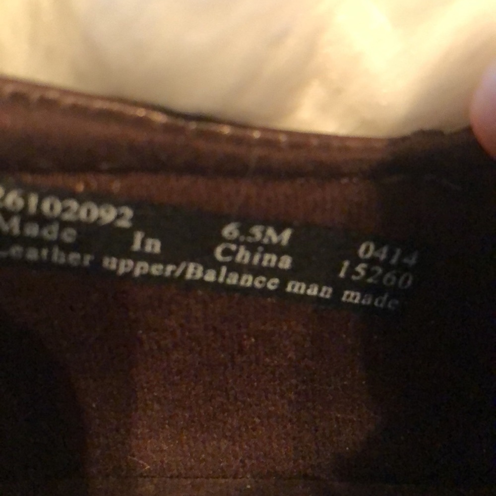 Shoes - Picture 4 of 4